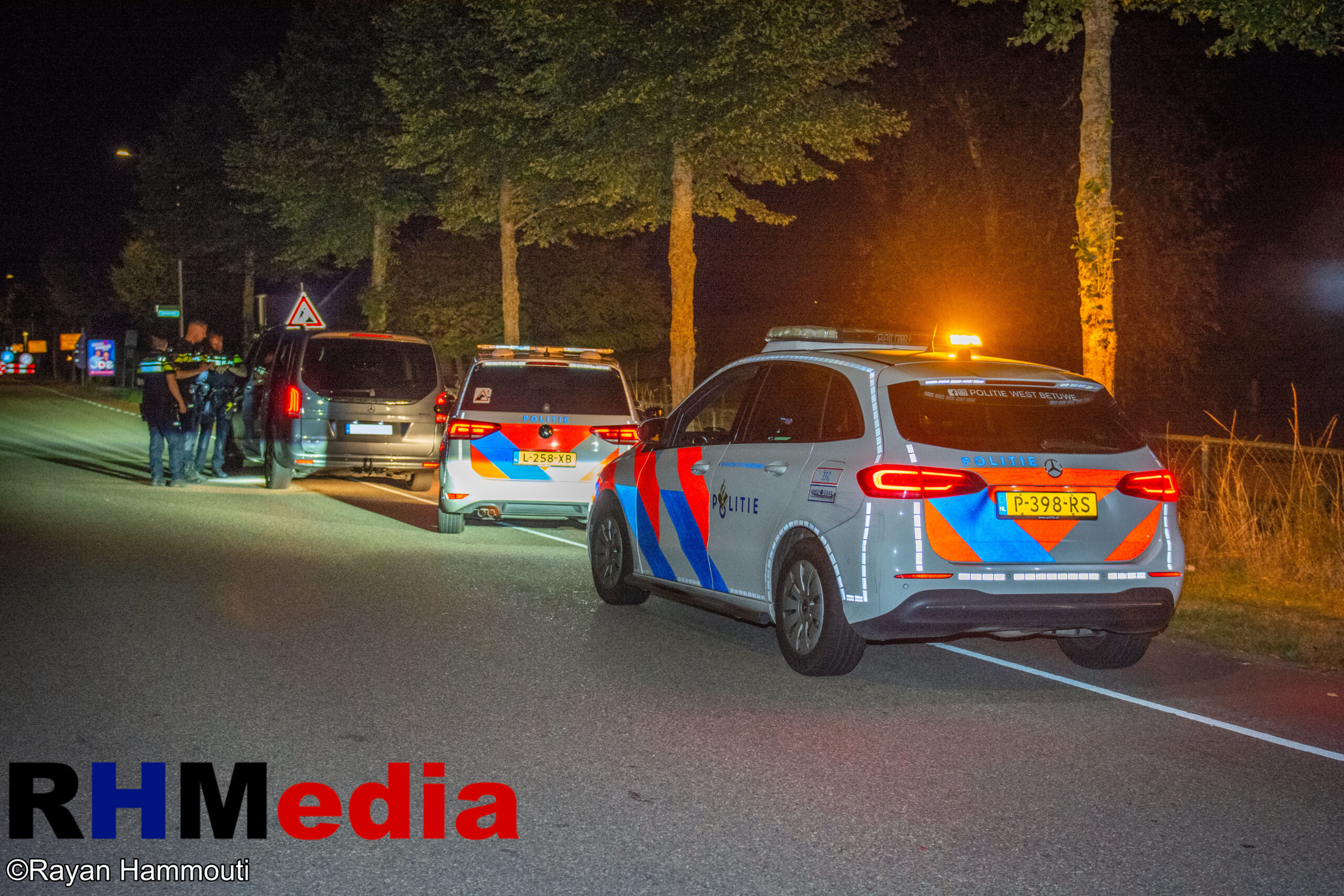 Twee personen aangehouden na melding vuurwapen in Rossum