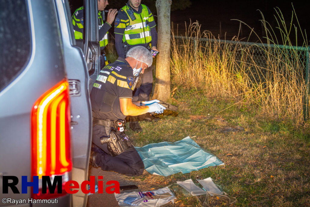 Twee personen aangehouden na melding vuurwapen in Rossum