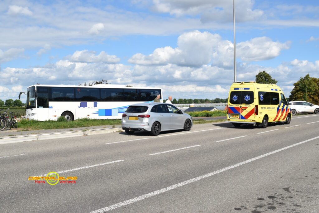 Opnieuw ongeval met touringcar in Rossum